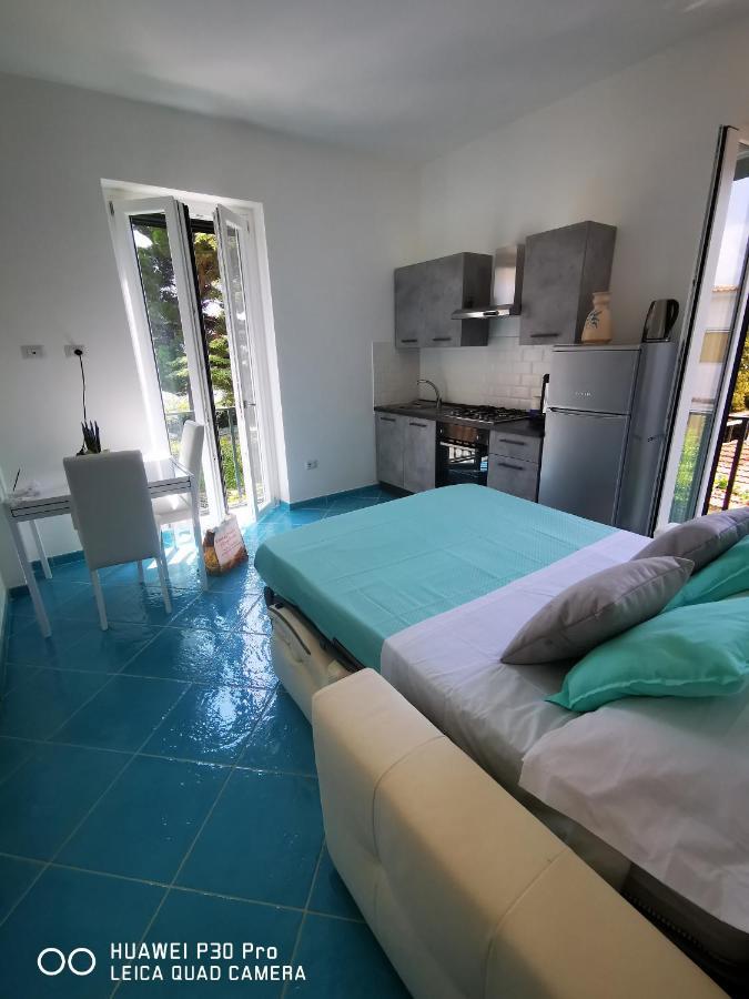 拉维罗A Casa Di Samu住宿加早餐旅馆 外观 照片